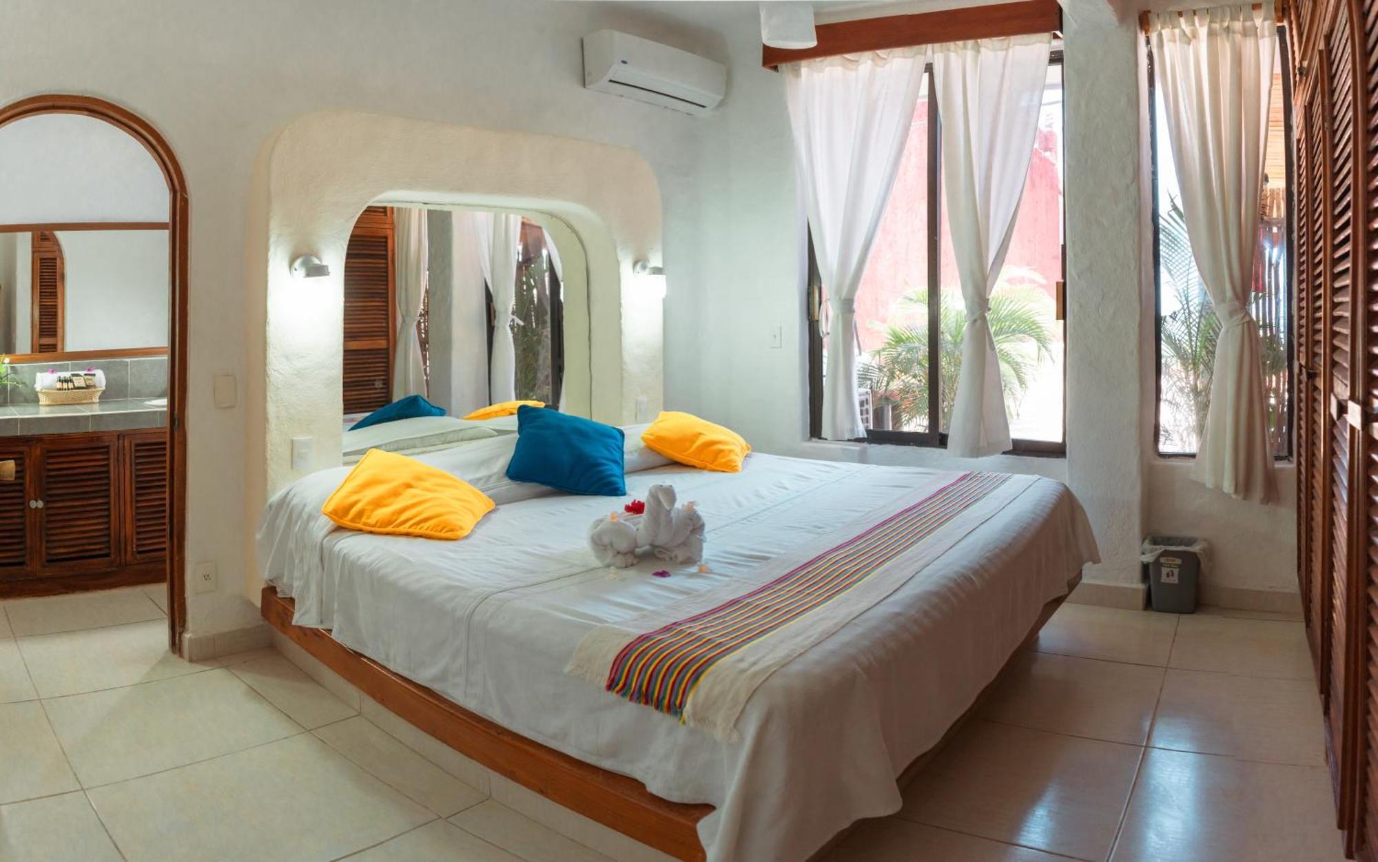 Arena Suites Zihuatanejo Exterior foto