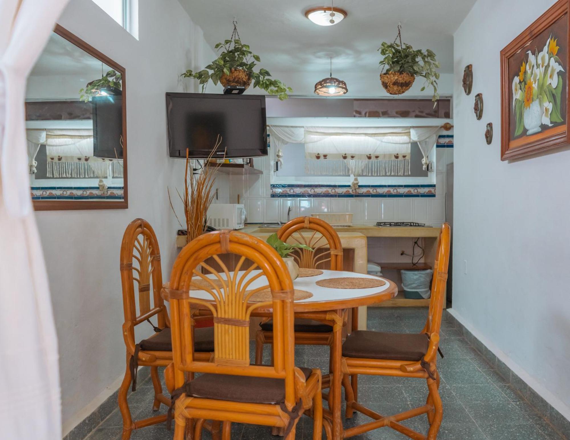 Arena Suites Zihuatanejo Exterior foto