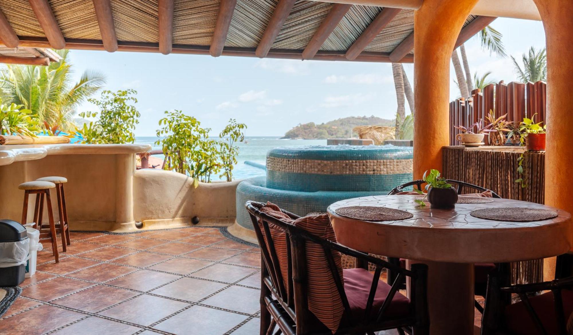 Arena Suites Zihuatanejo Exterior foto