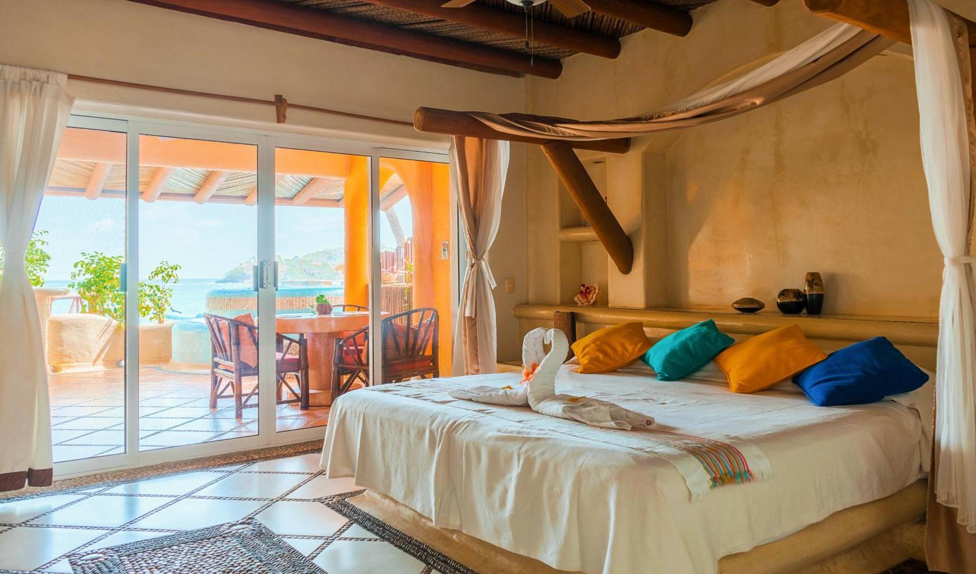 Arena Suites Zihuatanejo Exterior foto