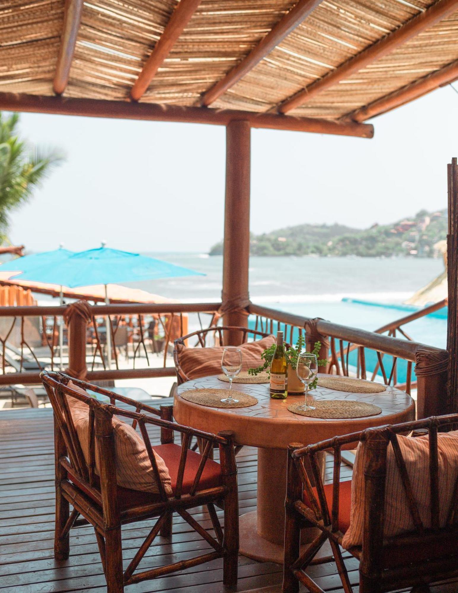 Arena Suites Zihuatanejo Exterior foto
