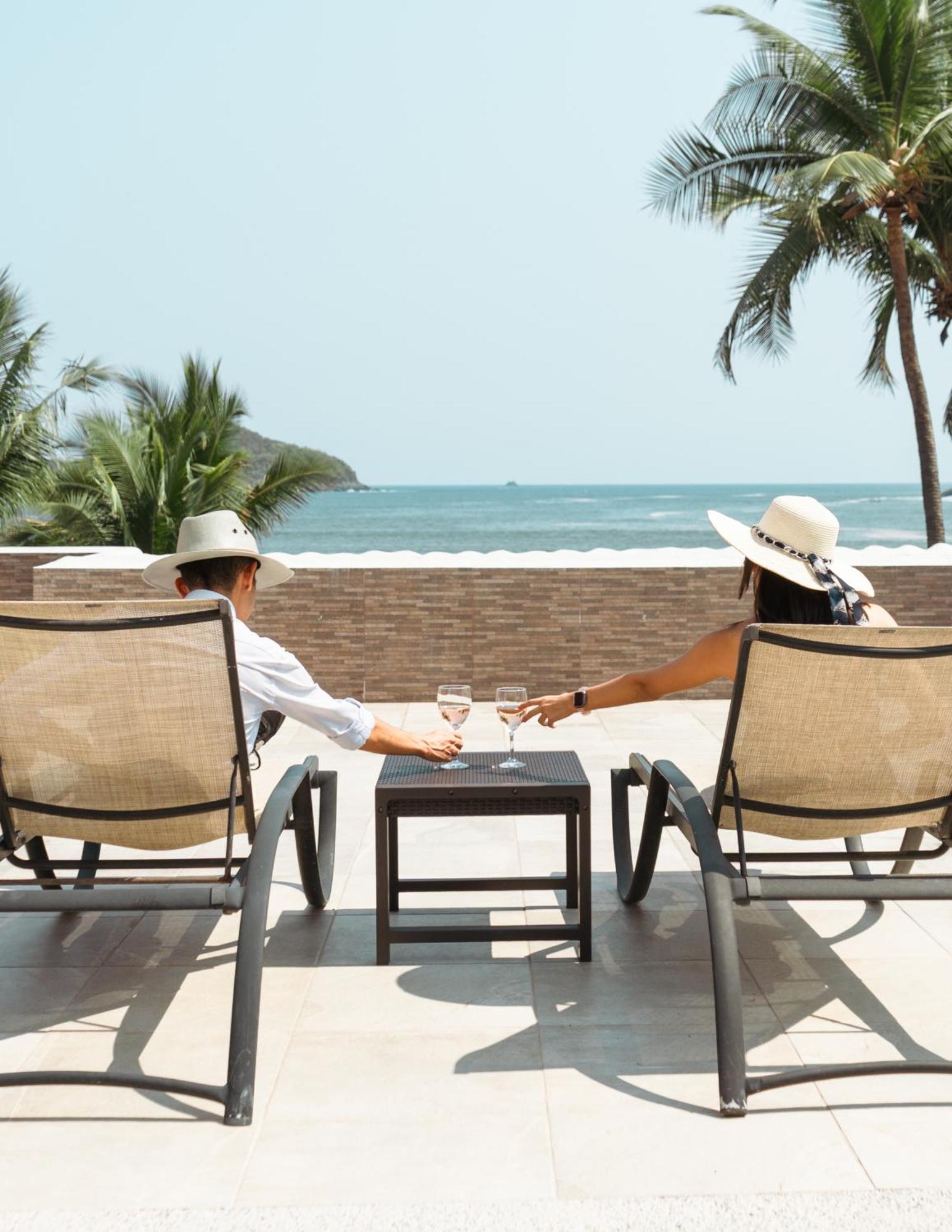 Arena Suites Zihuatanejo Exterior foto