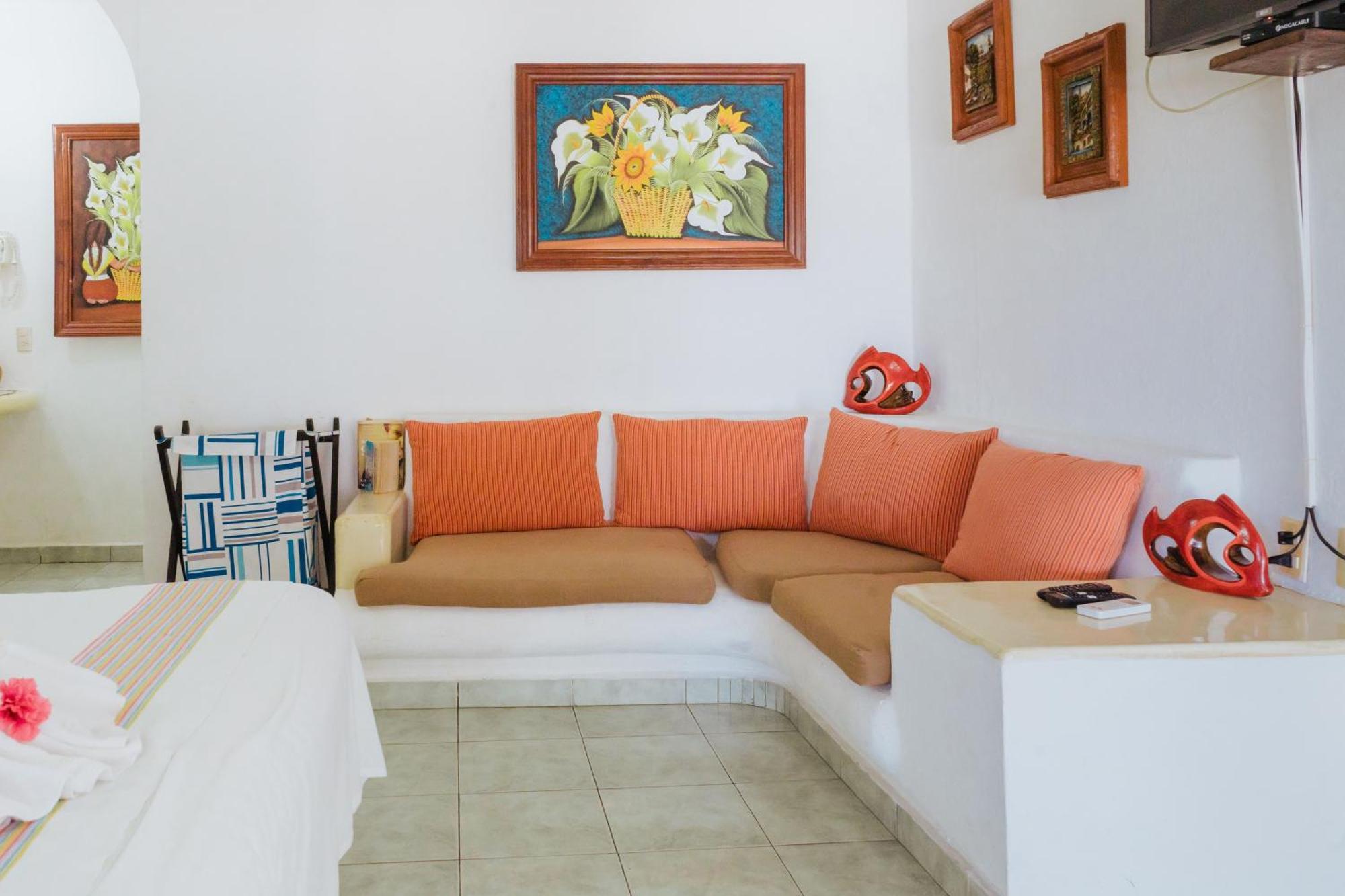 Arena Suites Zihuatanejo Exterior foto