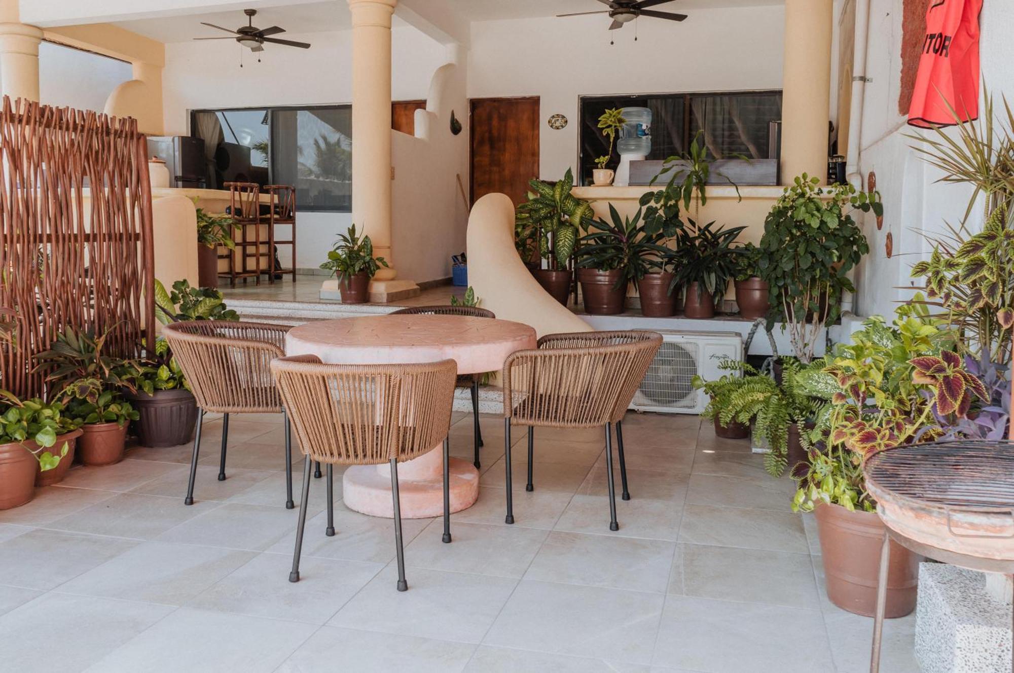Arena Suites Zihuatanejo Exterior foto
