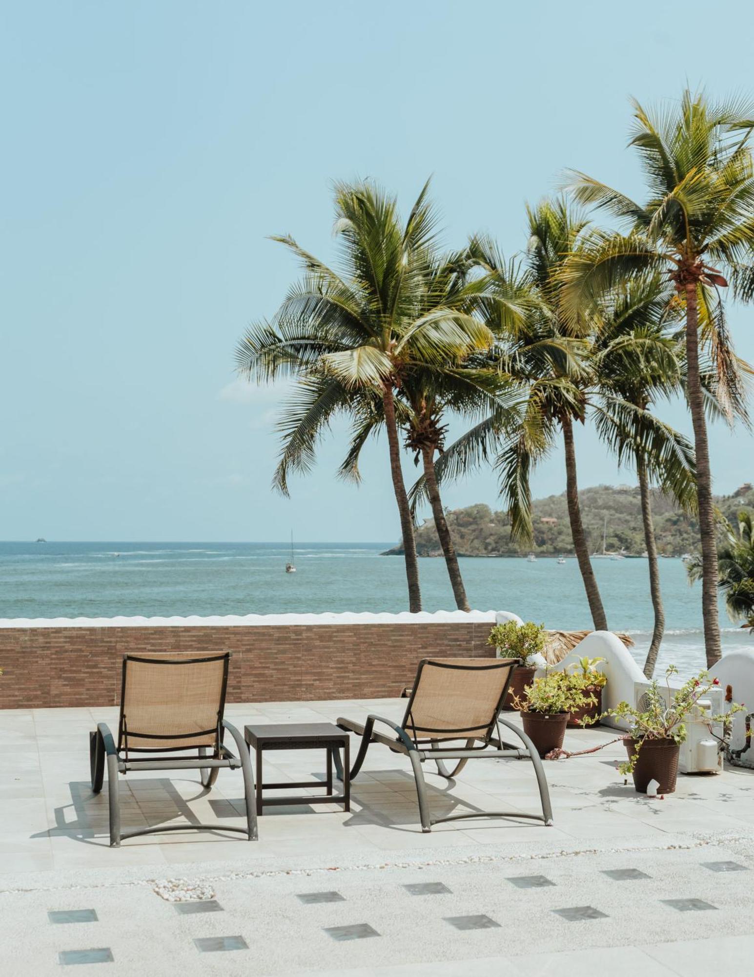 Arena Suites Zihuatanejo Exterior foto